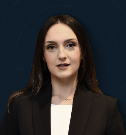 Retrato de Larissa Anselmo, sócia-diretora de Novos Negócios e Pessoas da RUNNINGDIGITAL